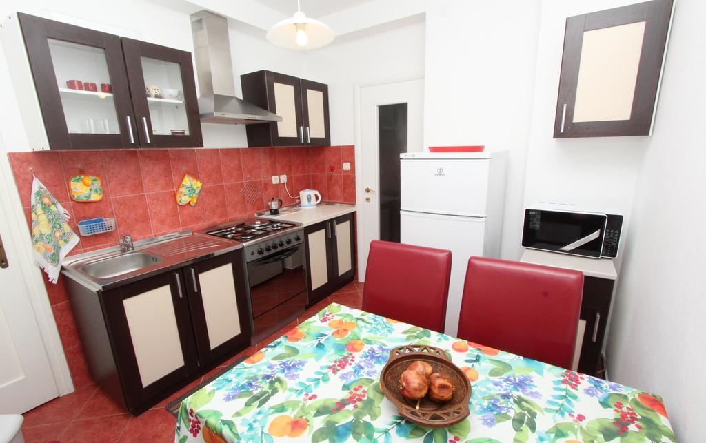 Dina Apartment